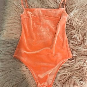 DOLLS KILL PEACH VELVET BODYSUIT